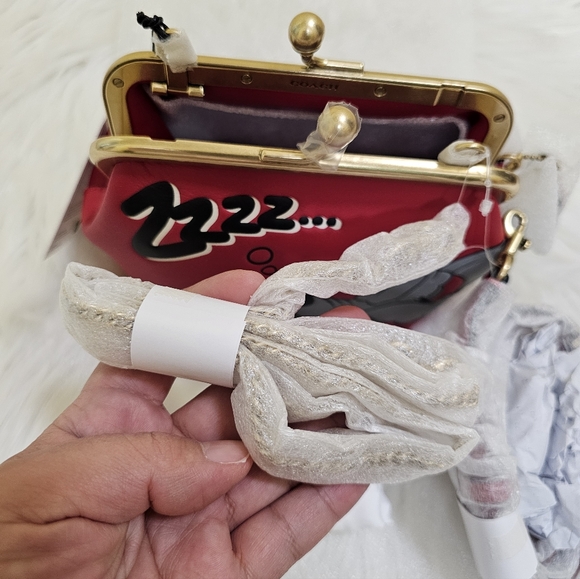 Disney X Coach Kisslock Frame Bag With Pluto - Picture 6 of 13